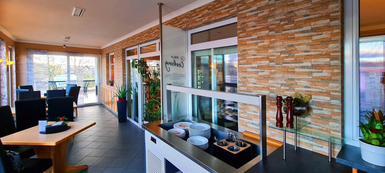 Donau-Hotel Sinzing Exterior foto